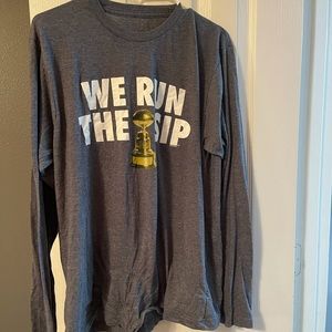 Gray, “We run the sip” Ole Miss Tshirt Used